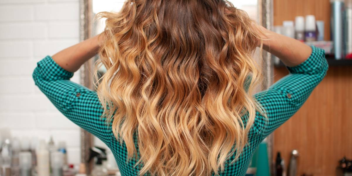 Cerchio cromatico dei colori usato per correggere i toni dei capelli