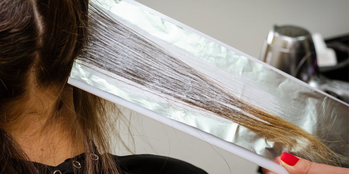 Decolorazione dei capelli: perché funziona e come preservare la salute dei tuoi capelli